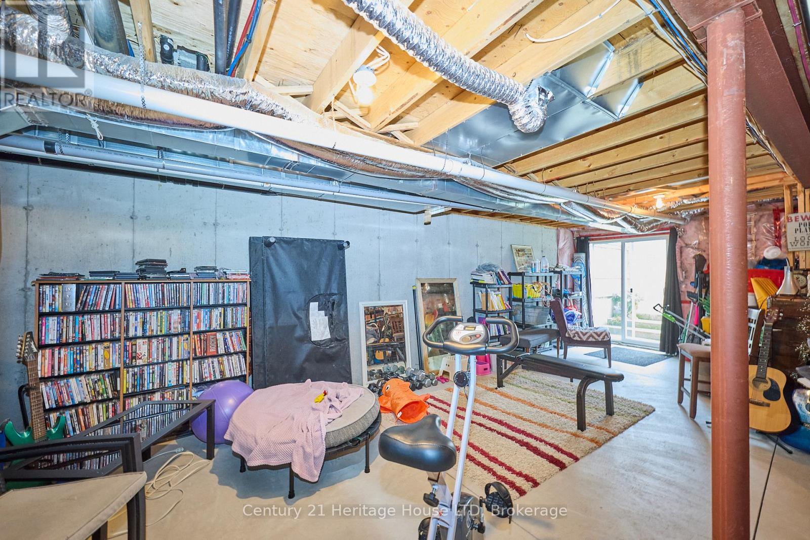 1121 Meadowood Street, Fort Erie, Ontario  L2A 0C1 - Photo 24 - X12507654