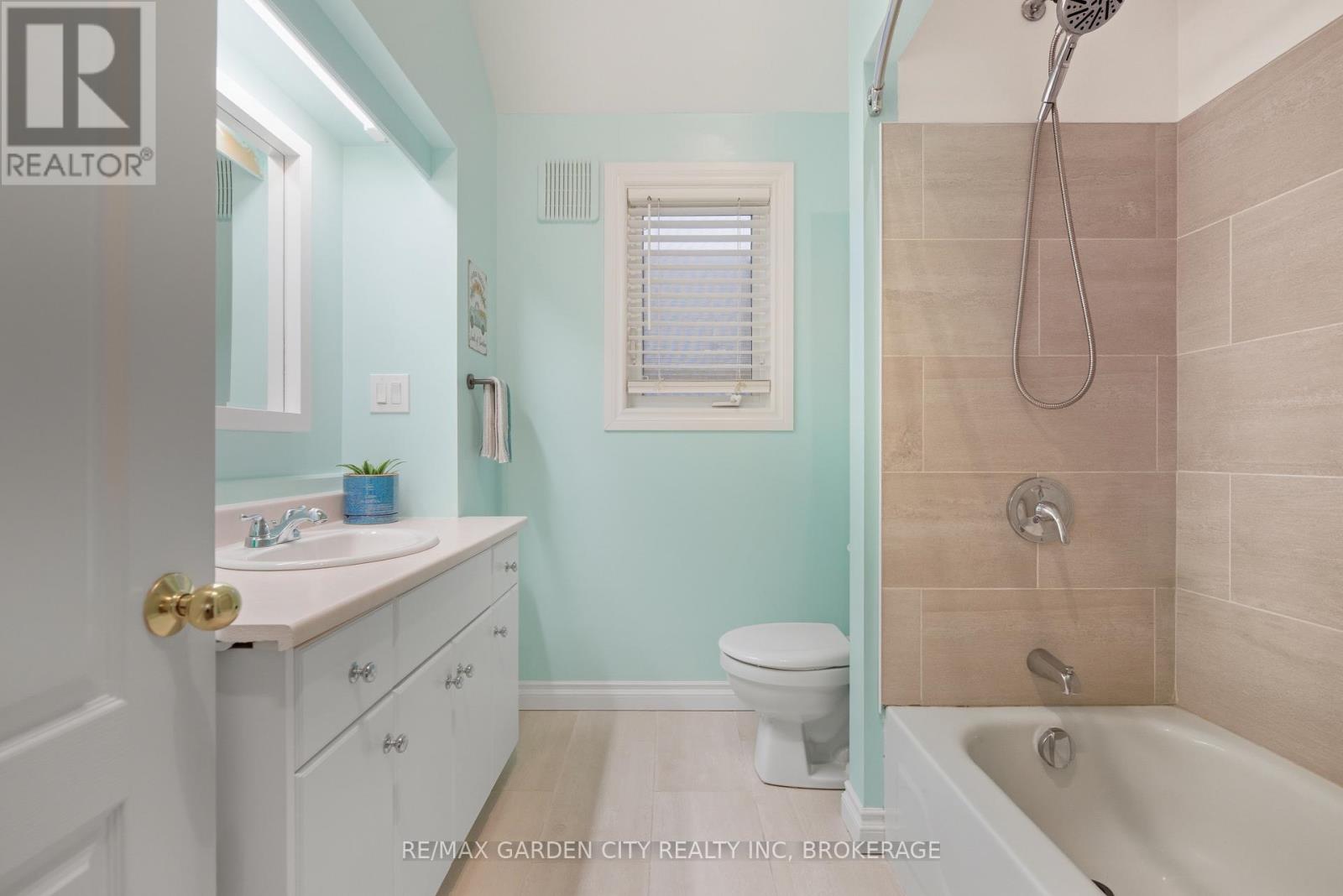 5294 Slater Avenue, Niagara Falls, Ontario  L2E 4W9 - Photo 19 - X12508186