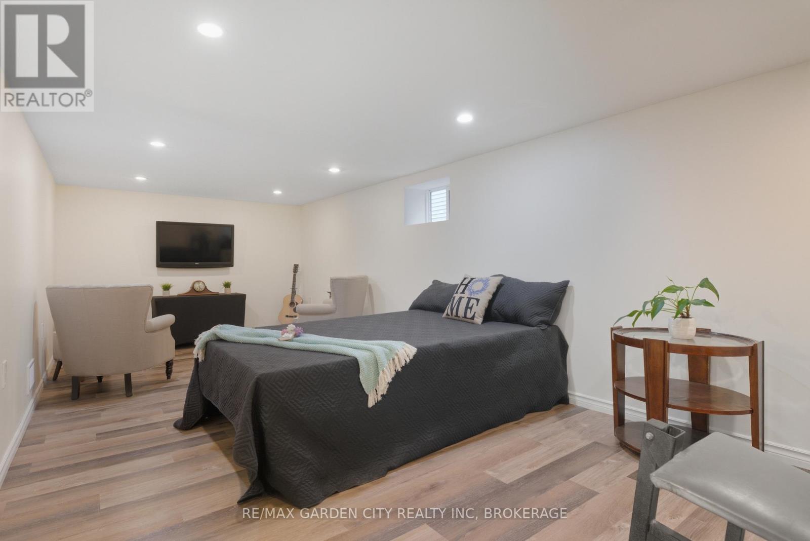 5294 Slater Avenue, Niagara Falls, Ontario  L2E 4W9 - Photo 22 - X12508186