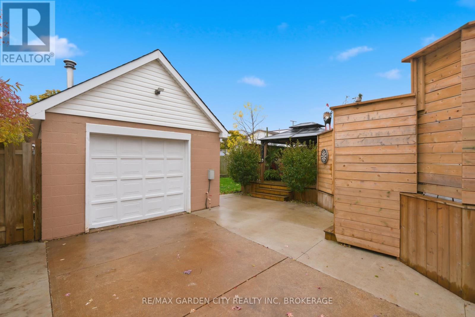 5294 Slater Avenue, Niagara Falls, Ontario  L2E 4W9 - Photo 36 - X12508186