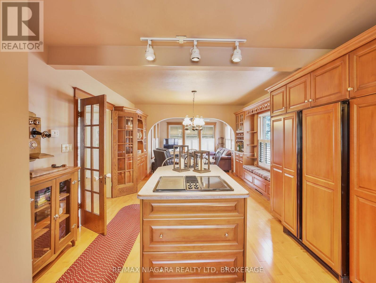 5079 Armoury Street, Niagara Falls, Ontario  L2E 1T3 - Photo 12 - X12509164