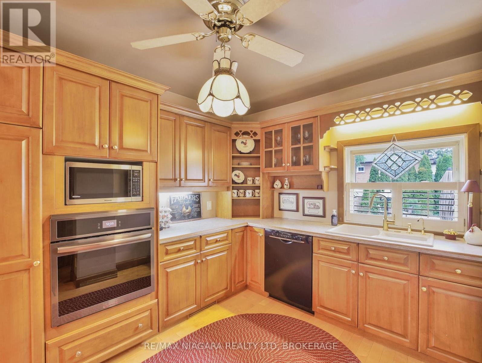 5079 Armoury Street, Niagara Falls, Ontario  L2E 1T3 - Photo 13 - X12509164