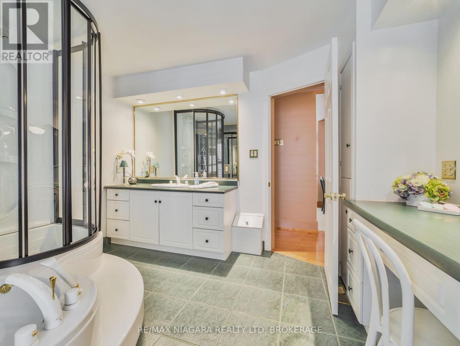 5079 Armoury Street, Niagara Falls, Ontario  L2E 1T3 - Photo 22 - X12509164