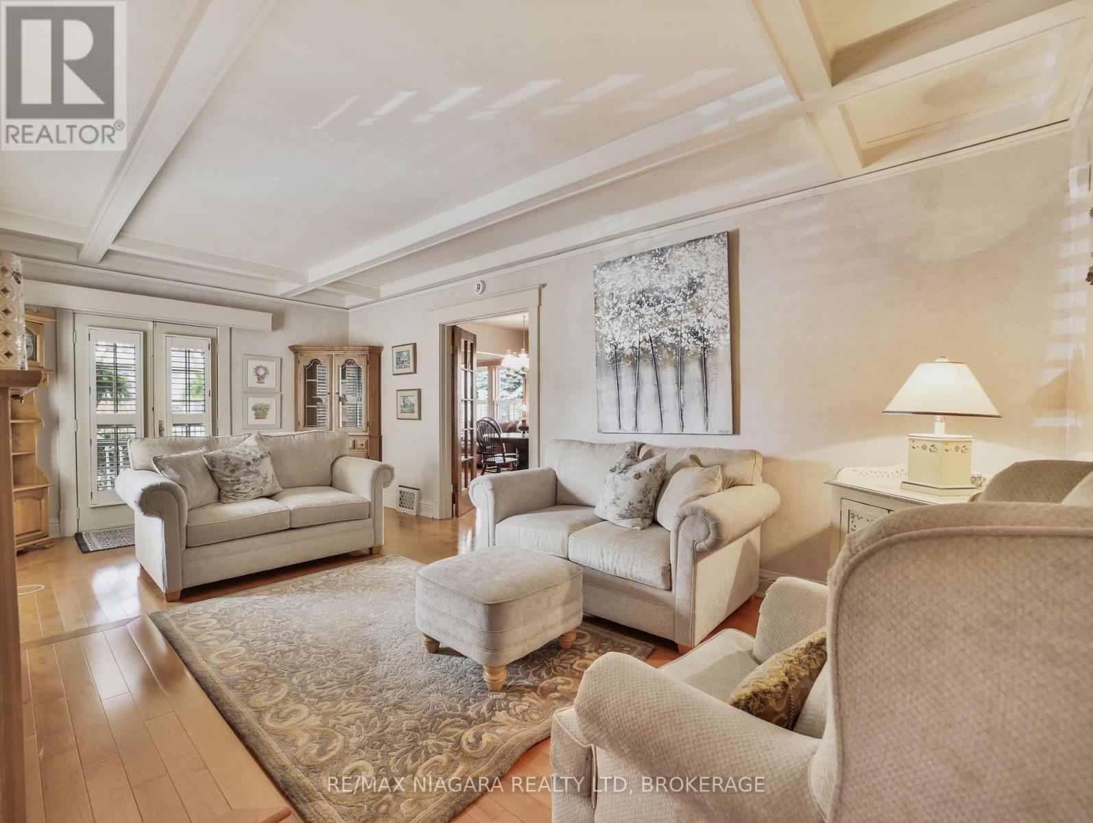 5079 Armoury Street, Niagara Falls, Ontario  L2E 1T3 - Photo 5 - X12509164