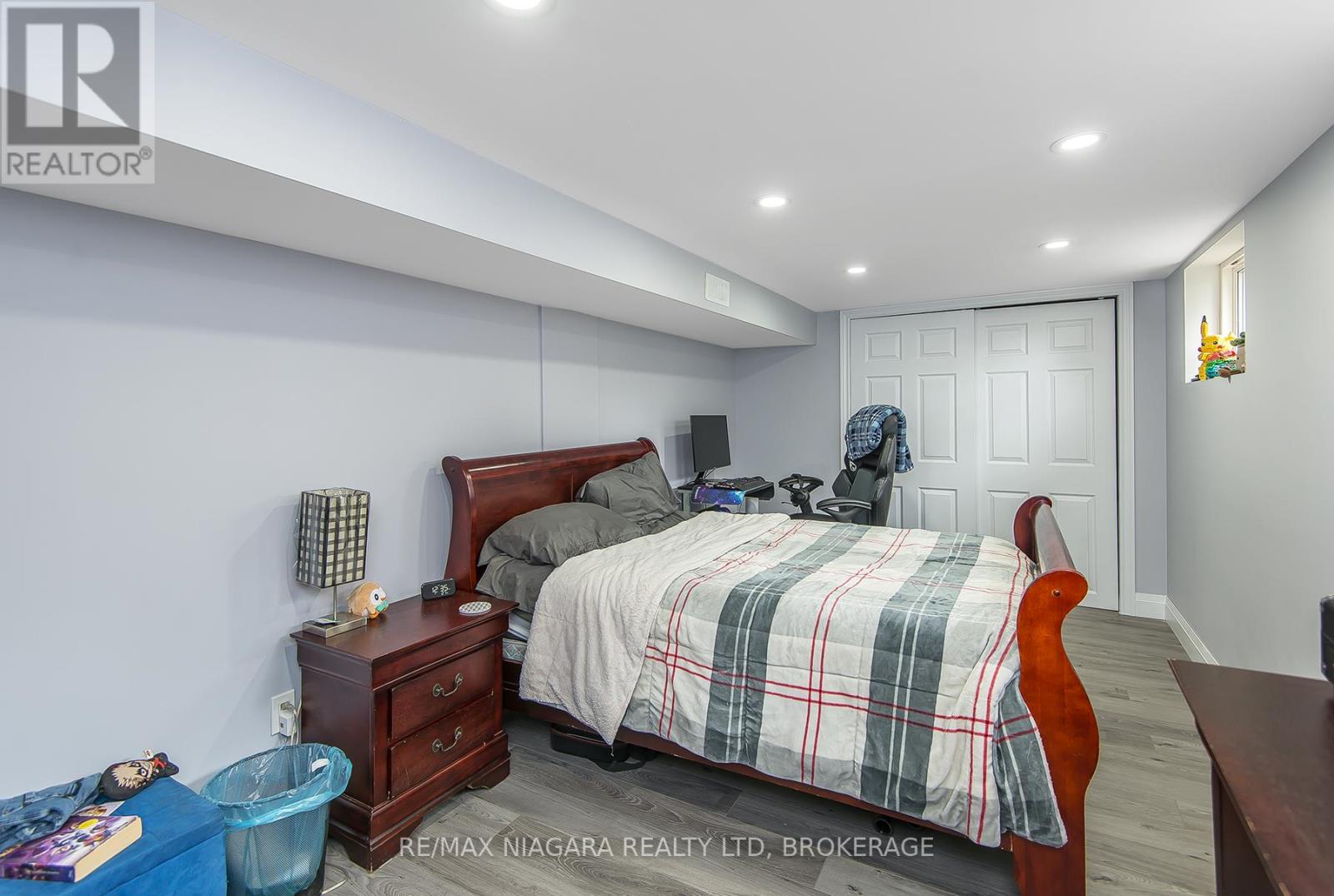 574 Broadway Street, Welland, Ontario  L3C 5M5 - Photo 13 - X12509398