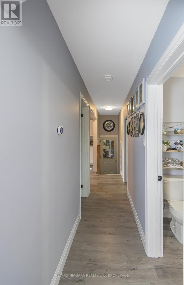 574 Broadway Street, Welland, Ontario  L3C 5M5 - Photo 18 - X12509398