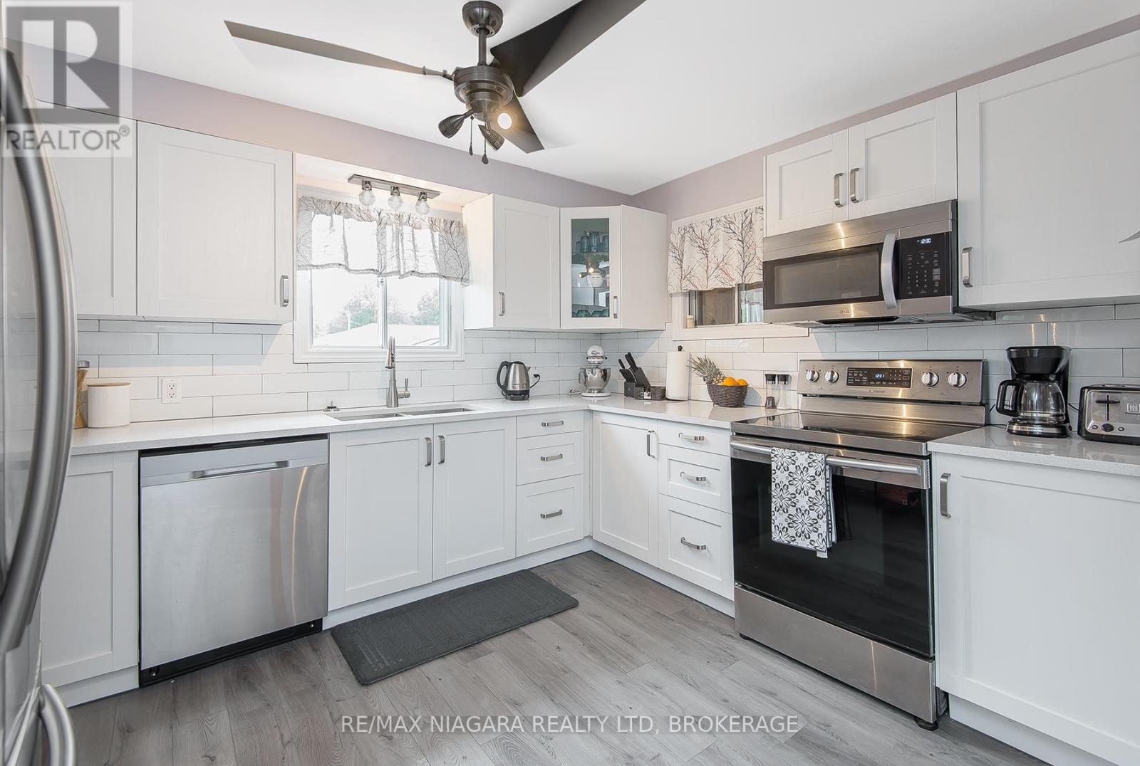 574 Broadway Street, Welland, Ontario  L3C 5M5 - Photo 7 - X12509398