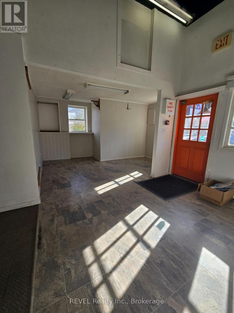 75 Manitoba Street, Bracebridge, Ontario  P1L 2B2 - Photo 10 - X12509694