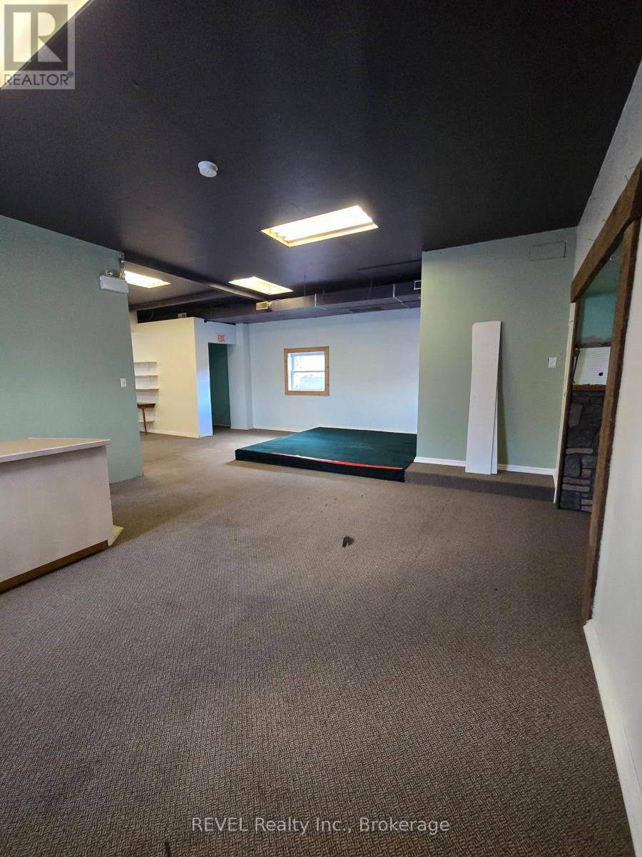 75 Manitoba Street, Bracebridge, Ontario  P1L 2B2 - Photo 5 - X12509694