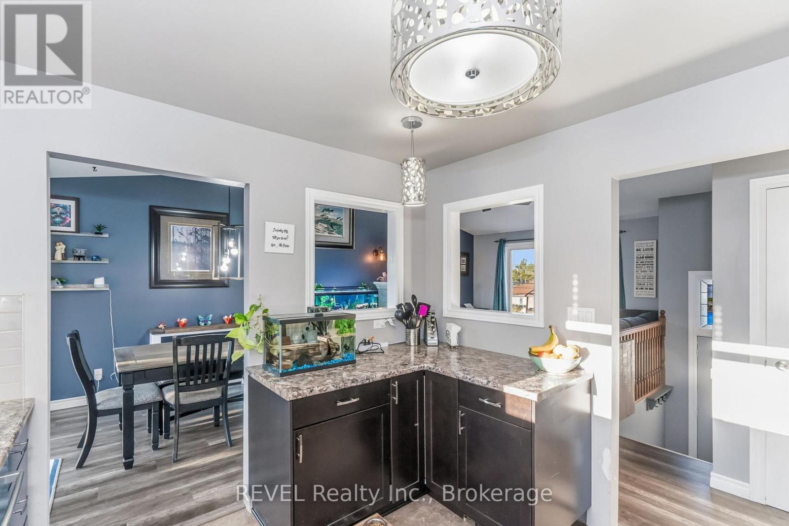 28 Park Street, Tay, Ontario  L0K 2A0 - Photo 8 - S12512544