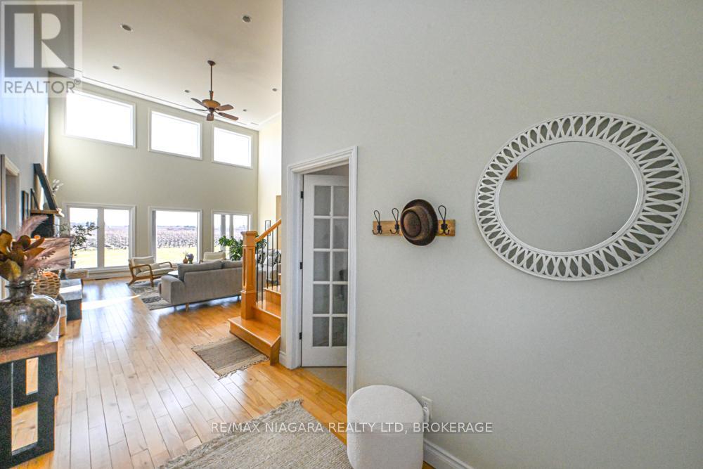 1065 Concession 3 Road, Niagara-On-The-Lake, Ontario  L0S 1J0 - Photo 5 - X12512496