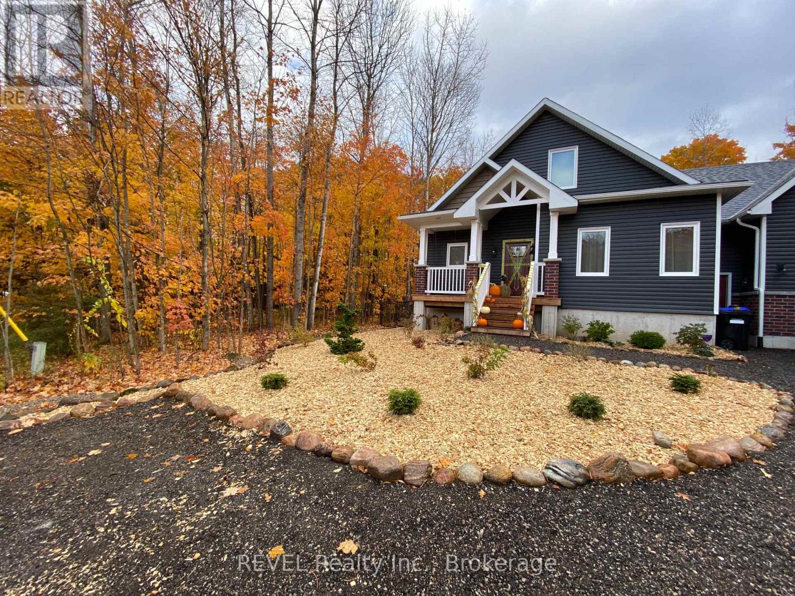 7 Wakunda Crescent, Tiny, Ontario  L9M 0B2 - Photo 2 - S12512660