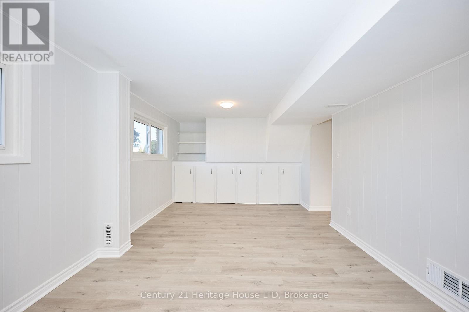 148 Champlain Drive, Fort Erie, Ontario  L2A 1Z8 - Photo 23 - X12513452