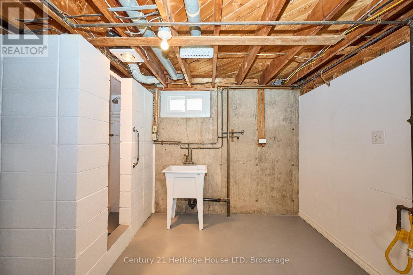 148 Champlain Drive, Fort Erie, Ontario  L2A 1Z8 - Photo 27 - X12513452