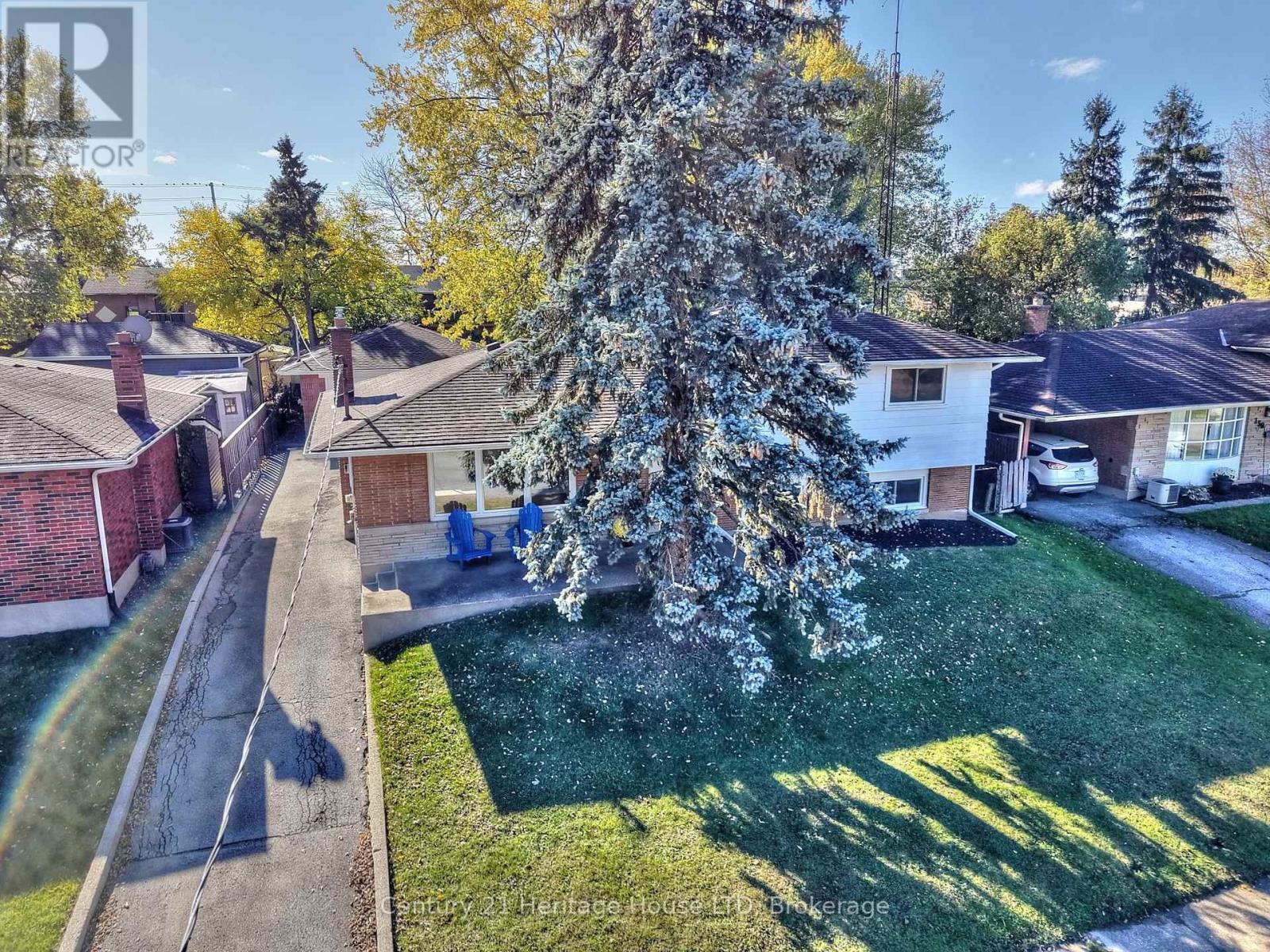 148 Champlain Drive, Fort Erie, Ontario  L2A 1Z8 - Photo 33 - X12513452