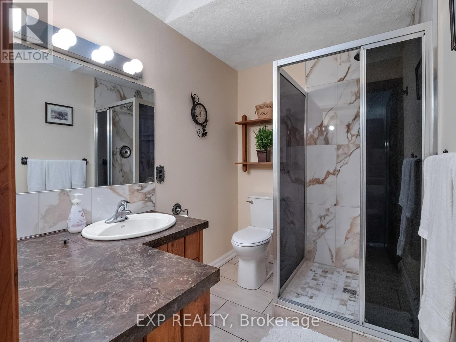 6711 Mcmicking Street, Niagara Falls, Ontario  L2J 1X5 - Photo 17 - X12513518