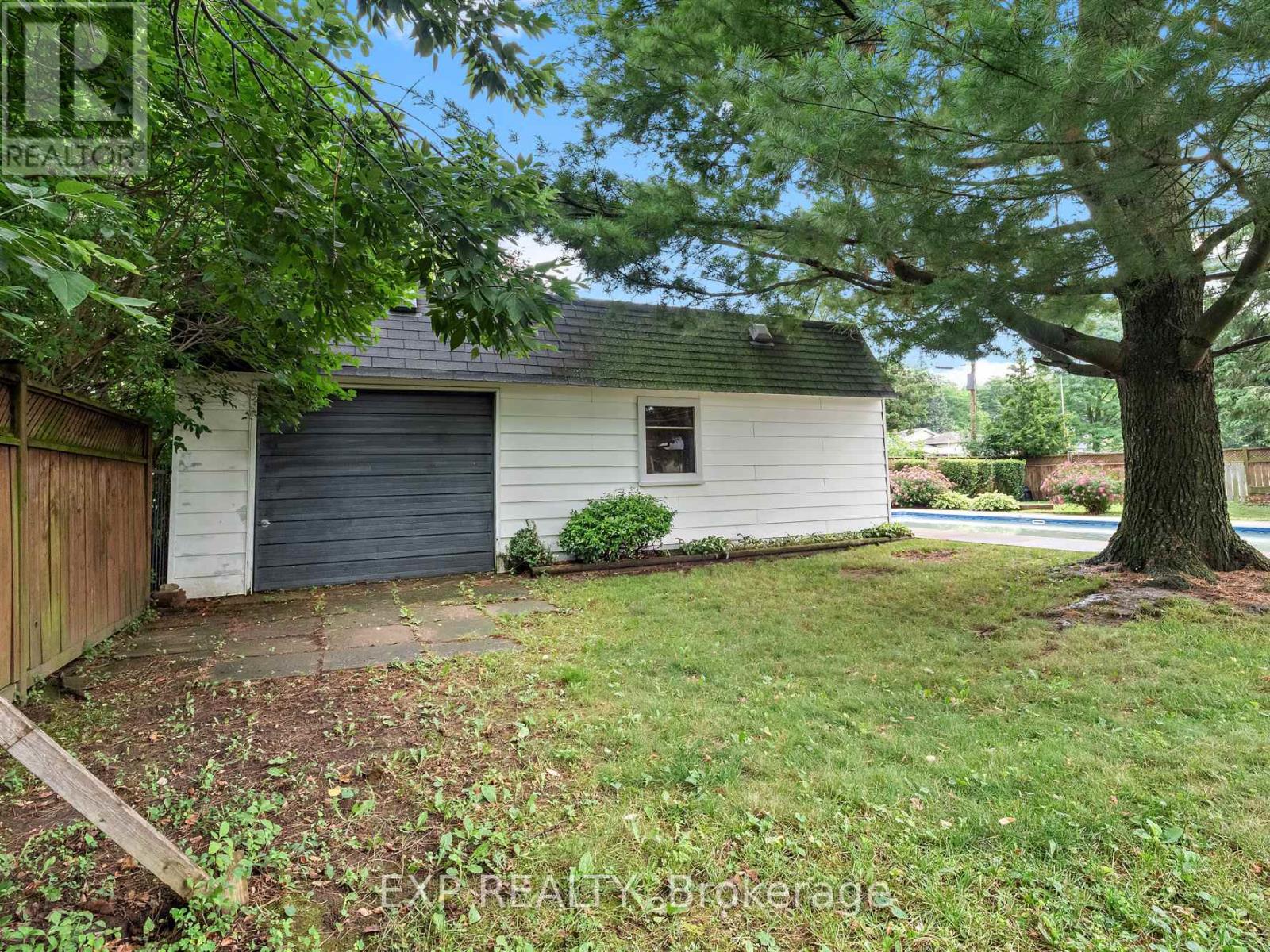 6711 Mcmicking Street, Niagara Falls, Ontario  L2J 1X5 - Photo 31 - X12513518