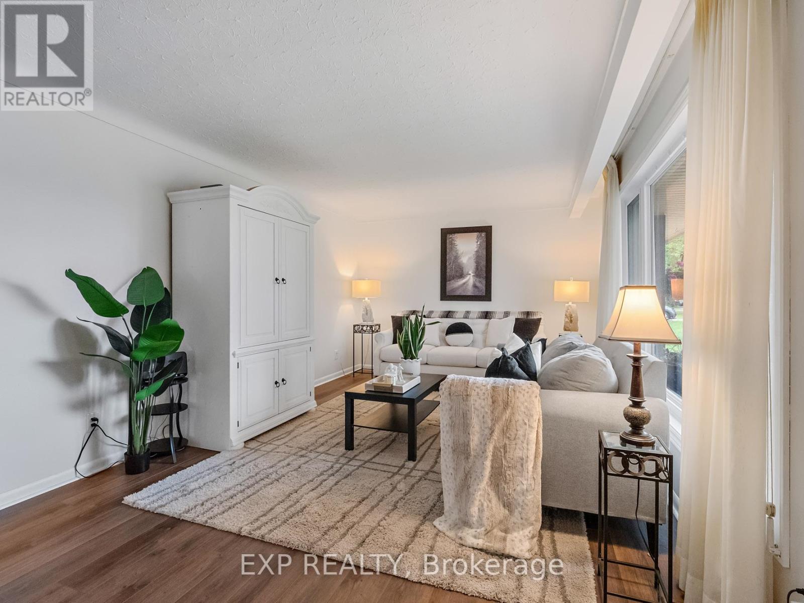 6711 Mcmicking Street, Niagara Falls, Ontario  L2J 1X5 - Photo 6 - X12513518