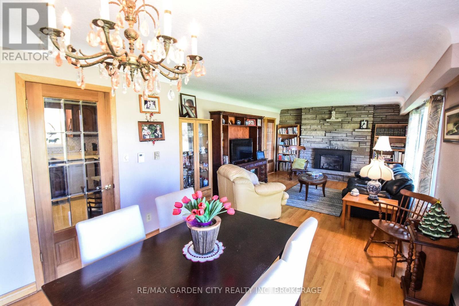 9735 Carl Road, Niagara Falls, Ontario  L0S 1K0 - Photo 11 - X12516390