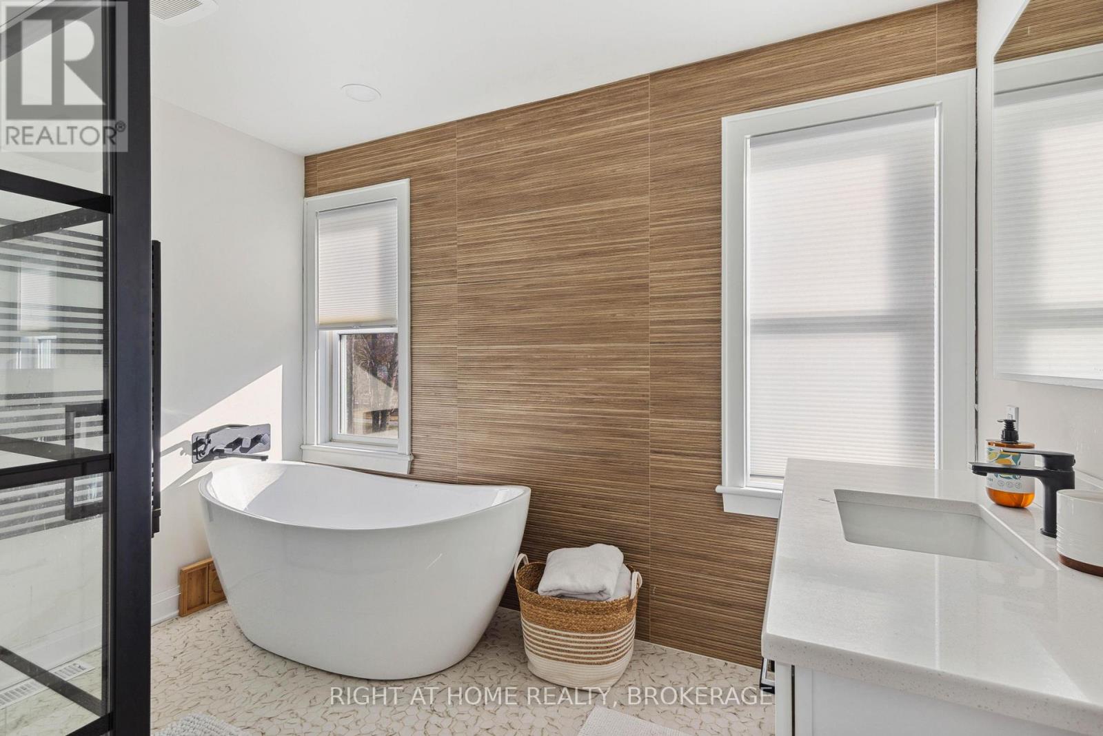 4347 Erie Road, Fort Erie, Ontario  L0S 1B0 - Photo 18 - X12516570