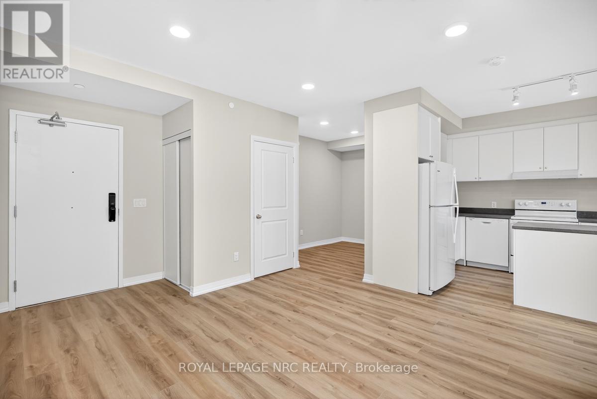 223 - 50 Herrick Avenue, St. Catharines, Ontario  L2P 2T9 - Photo 4 - X12517414