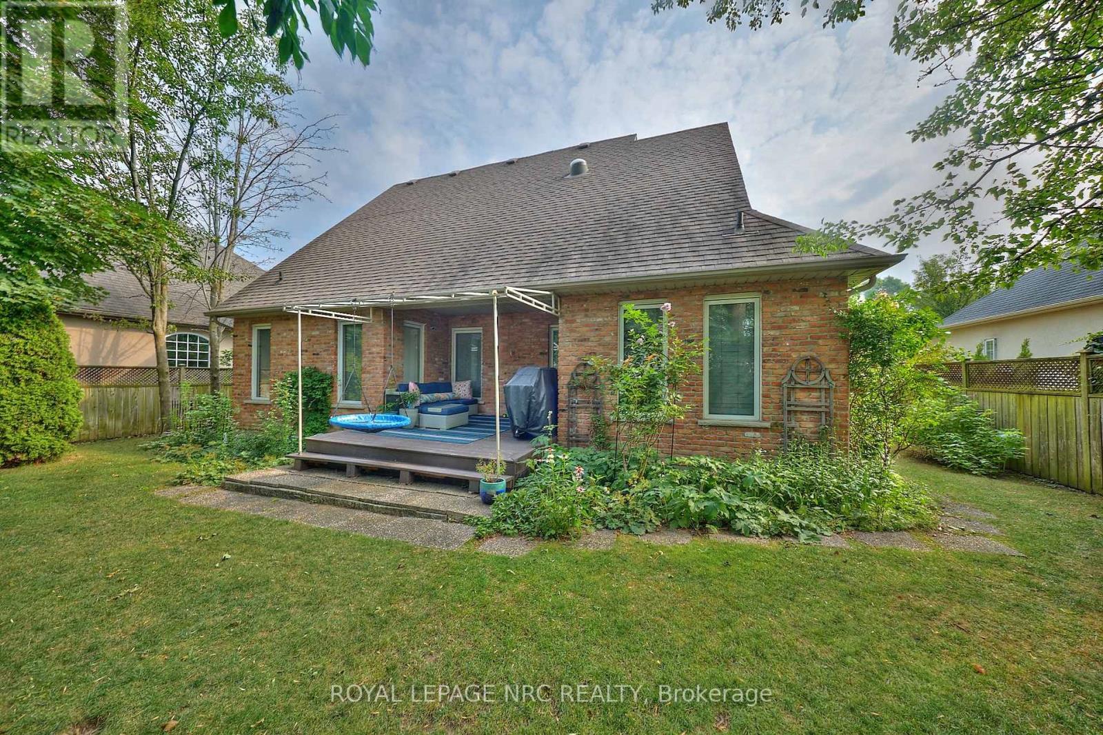 330 John Street W, Niagara-On-The-Lake, Ontario  L0S 1J0 - Photo 7 - X12517464