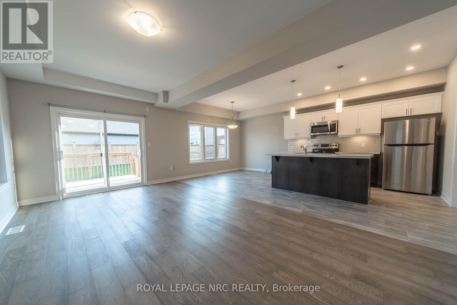 1217 Uppers Lane, Thorold, Ontario  L0S 1A0 - Photo 6 - X12517480