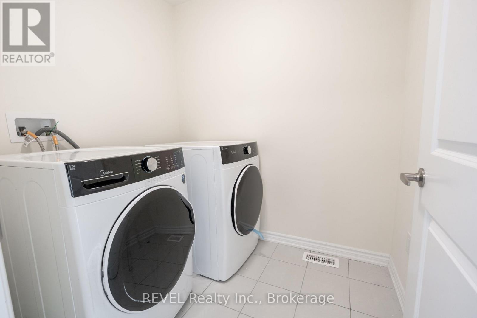 52 Ever Sweet Way, Thorold, Ontario  L2V 0R6 - Photo 19 - X12517822