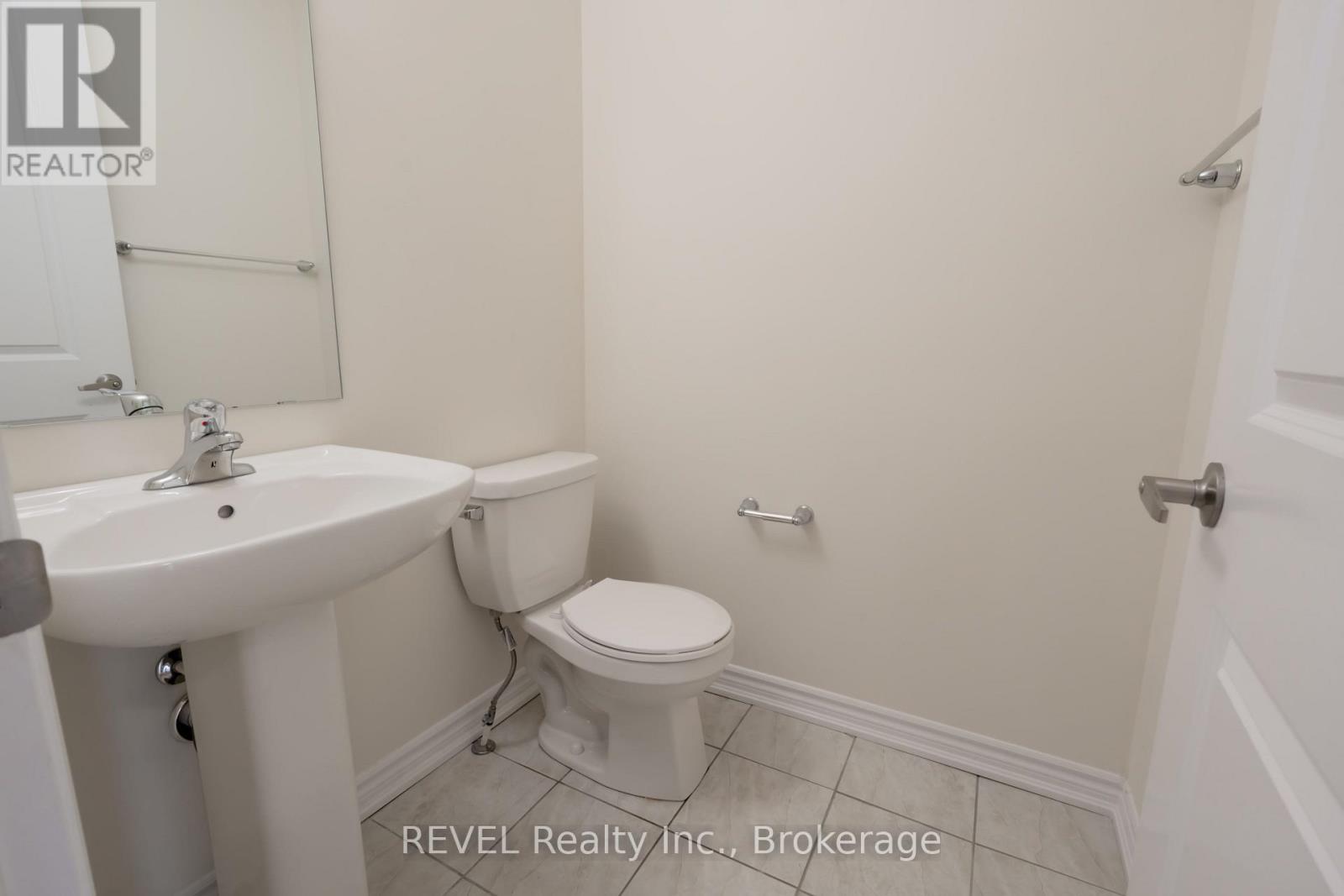 52 Ever Sweet Way, Thorold, Ontario  L2V 0R6 - Photo 5 - X12517822