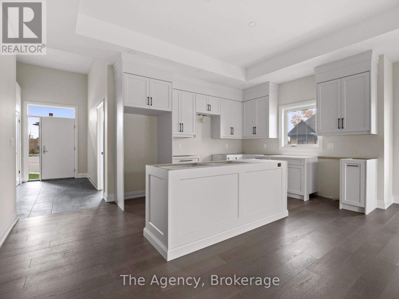 118 Willowbrook Drive, Welland, Ontario  L3C 0G2 - Photo 12 - X12518086