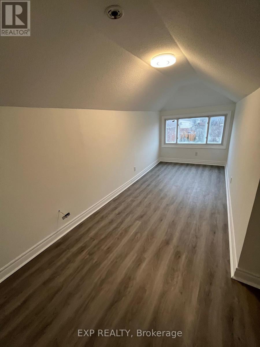 5051 Huron Street, Niagara Falls, Ontario  L2E 2J8 - Photo 7 - X12518114