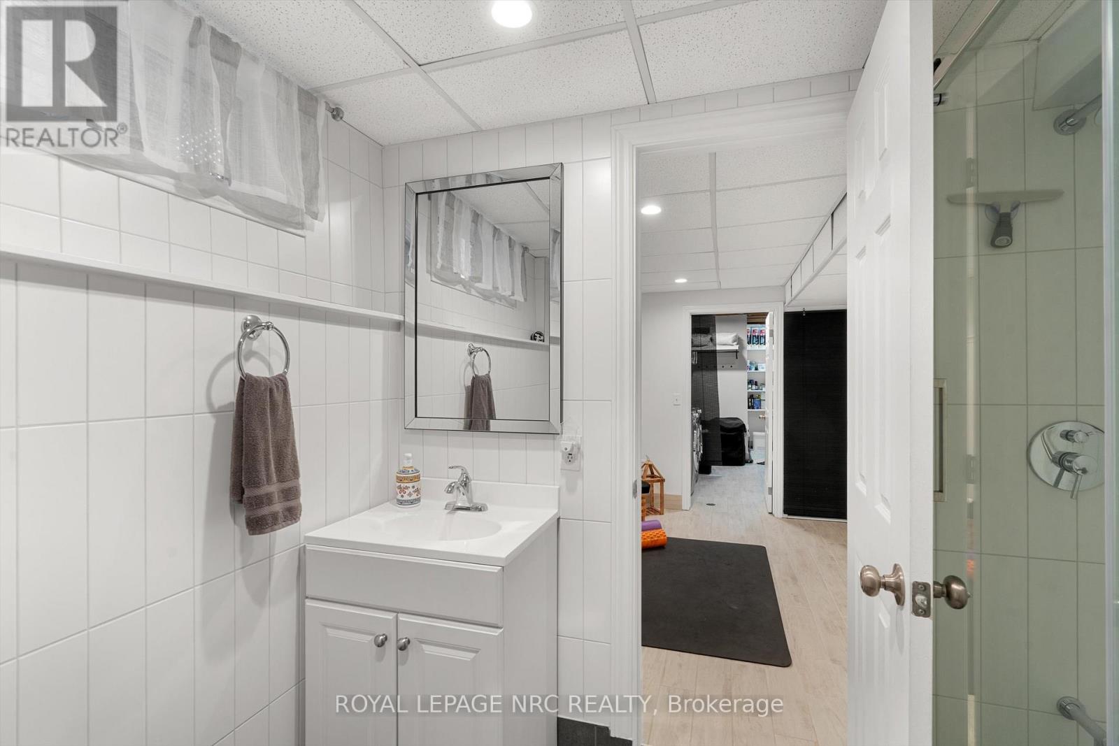 393b Glendale Avenue, St. Catharines, Ontario  L2T 1C5 - Photo 27 - X12518234