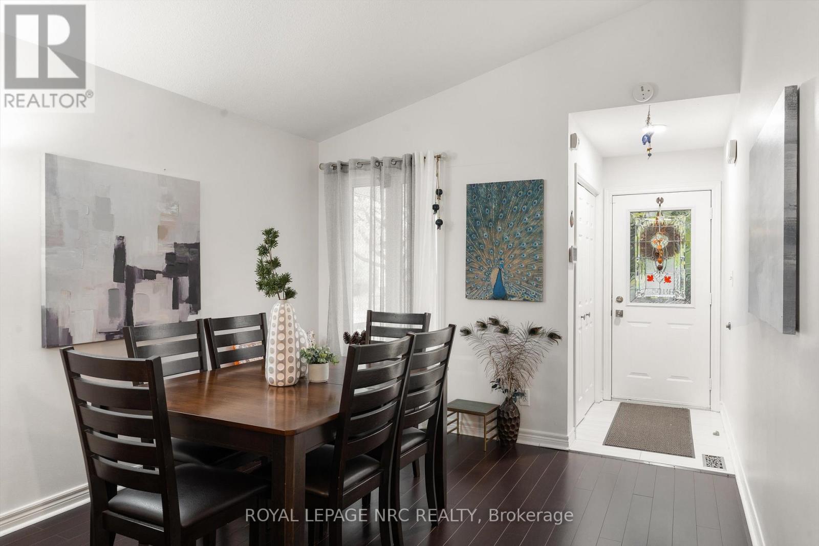 393b Glendale Avenue, St. Catharines, Ontario  L2T 1C5 - Photo 5 - X12518234