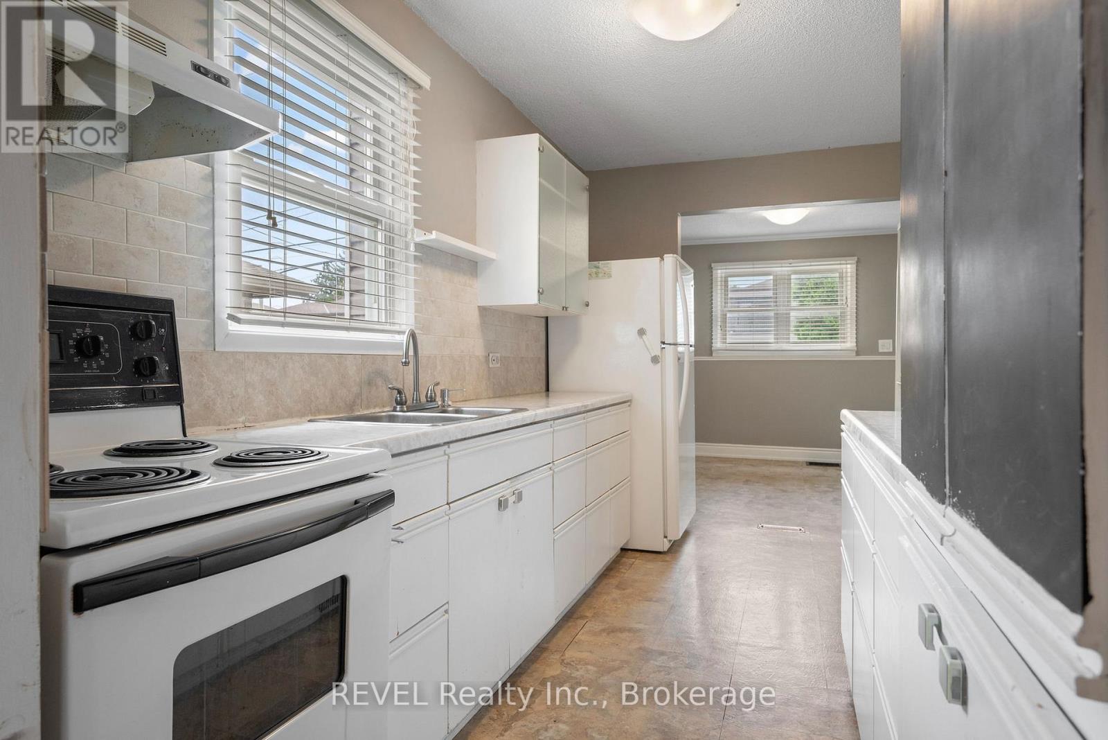 229 Morton Street, Thorold, Ontario  L2V 1C8 - Photo 16 - X12518316