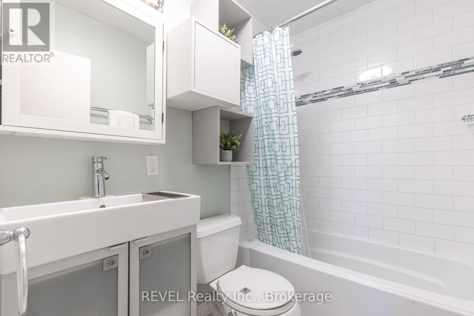 229 Morton Street, Thorold, Ontario  L2V 1C8 - Photo 17 - X12518316