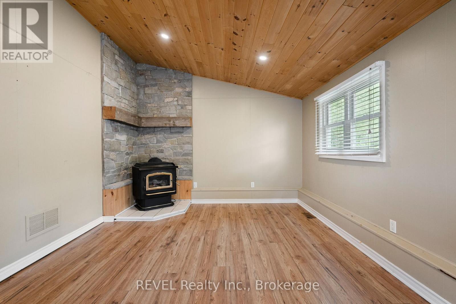 229 Morton Street, Thorold, Ontario  L2V 1C8 - Photo 26 - X12518316