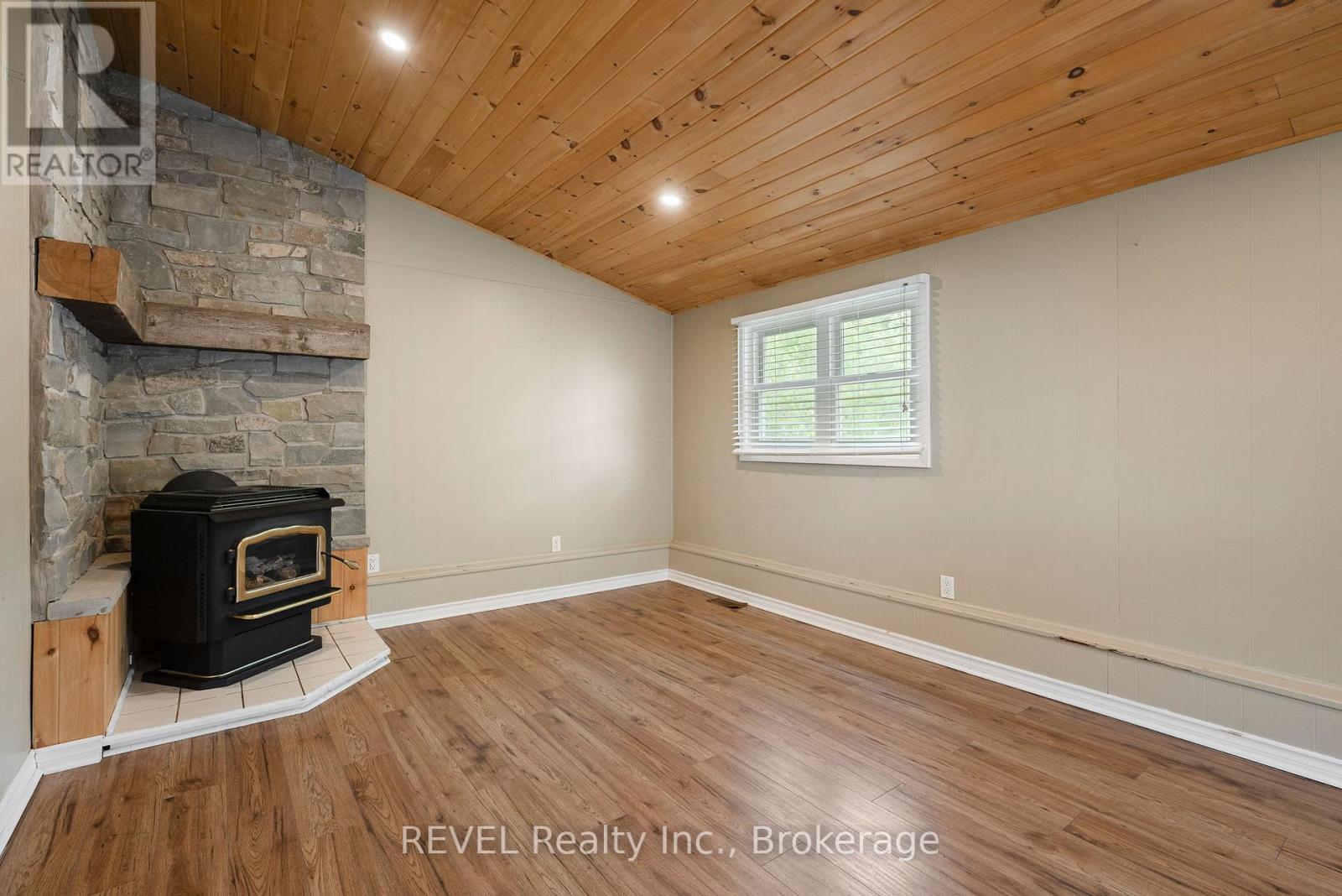 229 Morton Street, Thorold, Ontario  L2V 1C8 - Photo 27 - X12518316