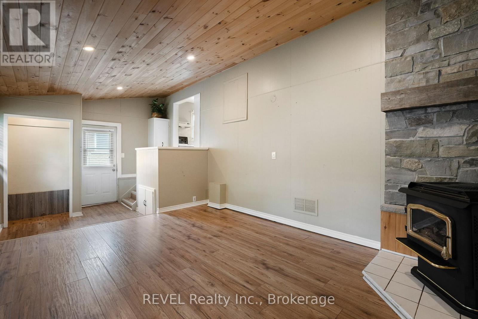 229 Morton Street, Thorold, Ontario  L2V 1C8 - Photo 29 - X12518316