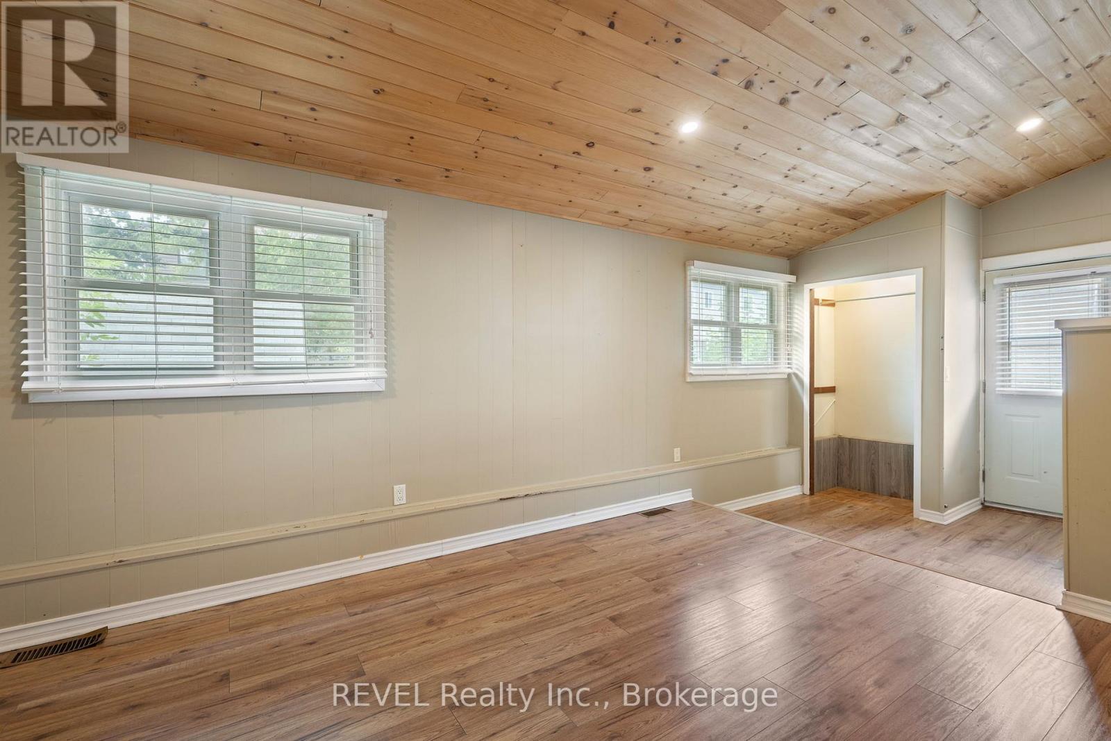 229 Morton Street, Thorold, Ontario  L2V 1C8 - Photo 30 - X12518316