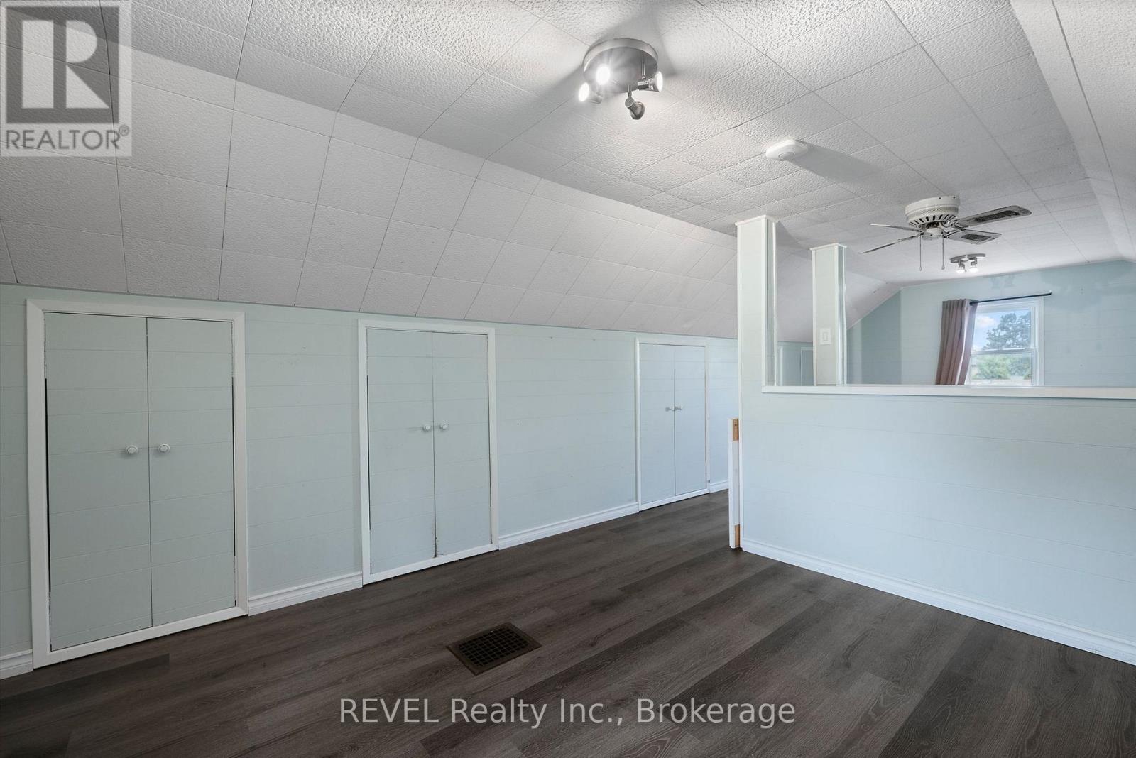 229 Morton Street, Thorold, Ontario  L2V 1C8 - Photo 34 - X12518316