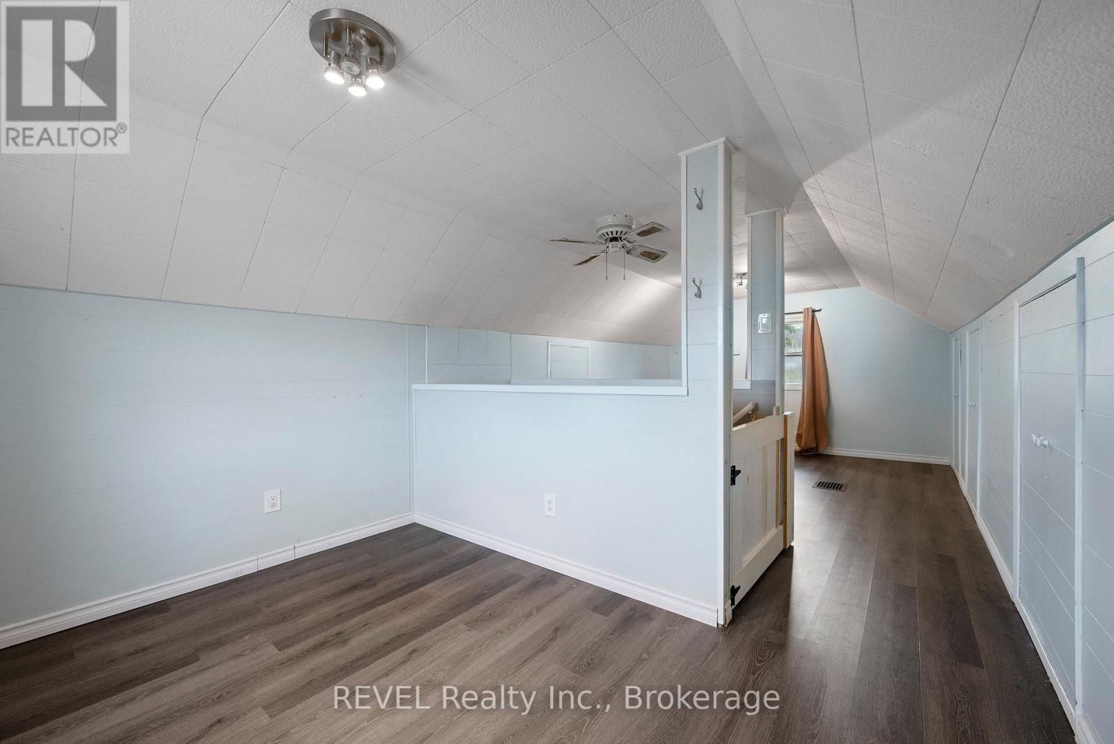 229 Morton Street, Thorold, Ontario  L2V 1C8 - Photo 35 - X12518316