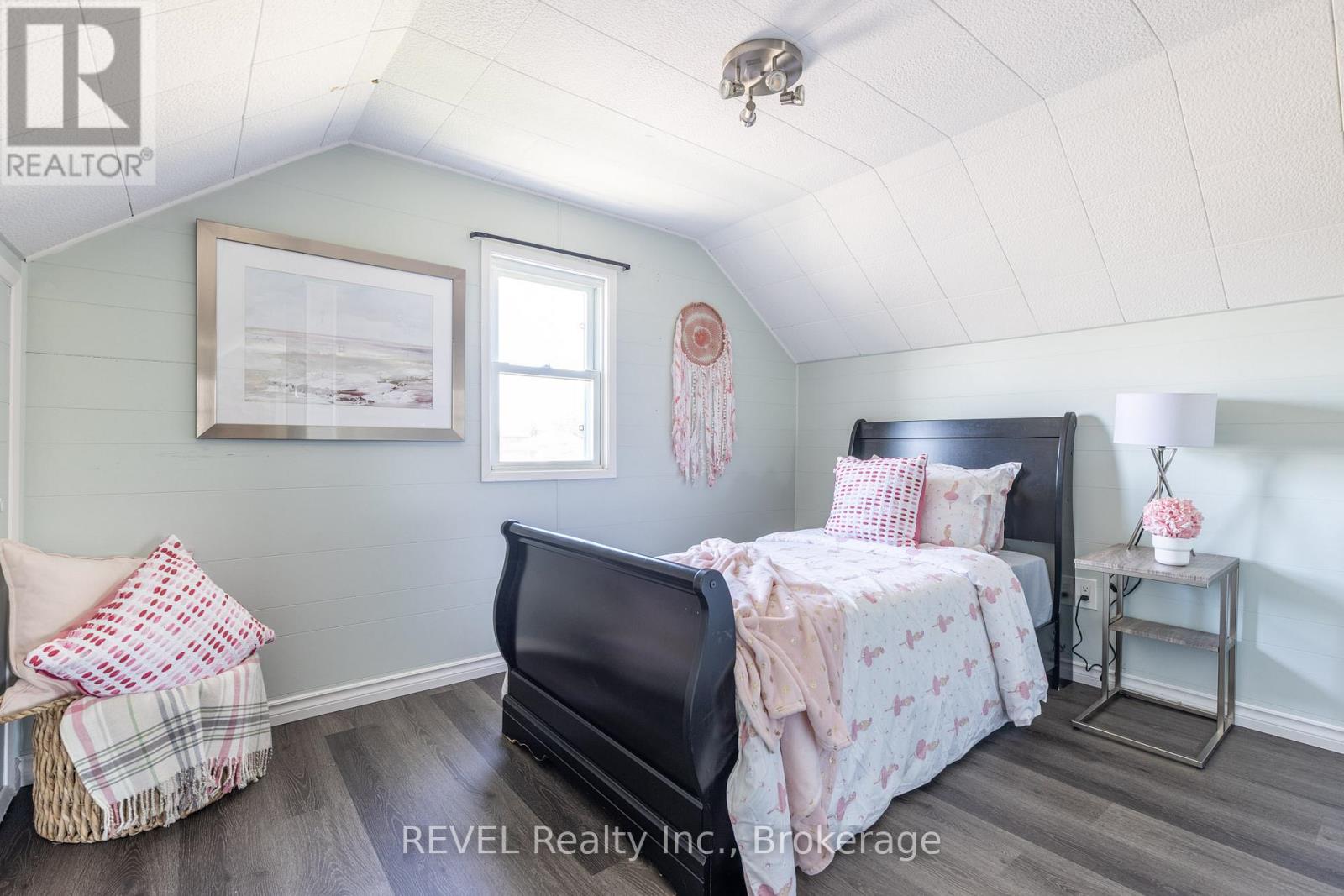 229 Morton Street, Thorold, Ontario  L2V 1C8 - Photo 36 - X12518316