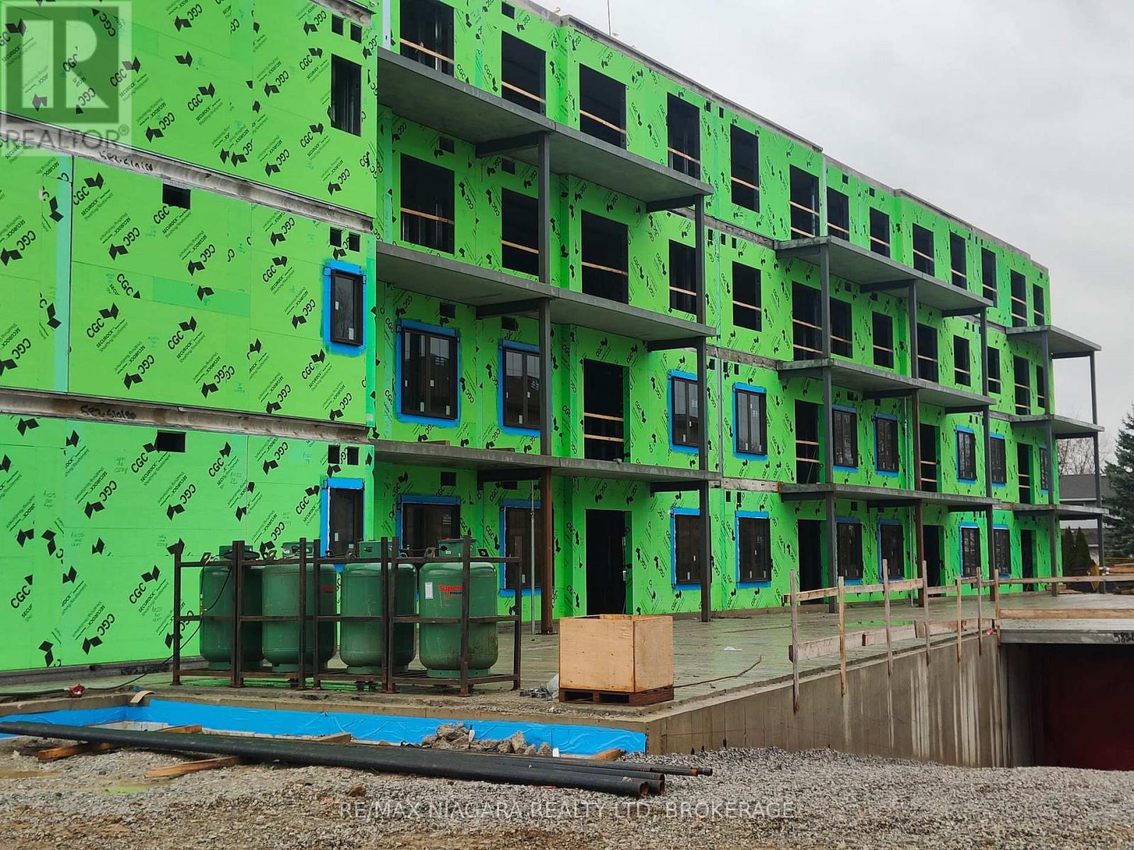 506a - 1024 Vansickle Road N, St. Catharines, Ontario  L2S 2X3 - Photo 8 - X12520074