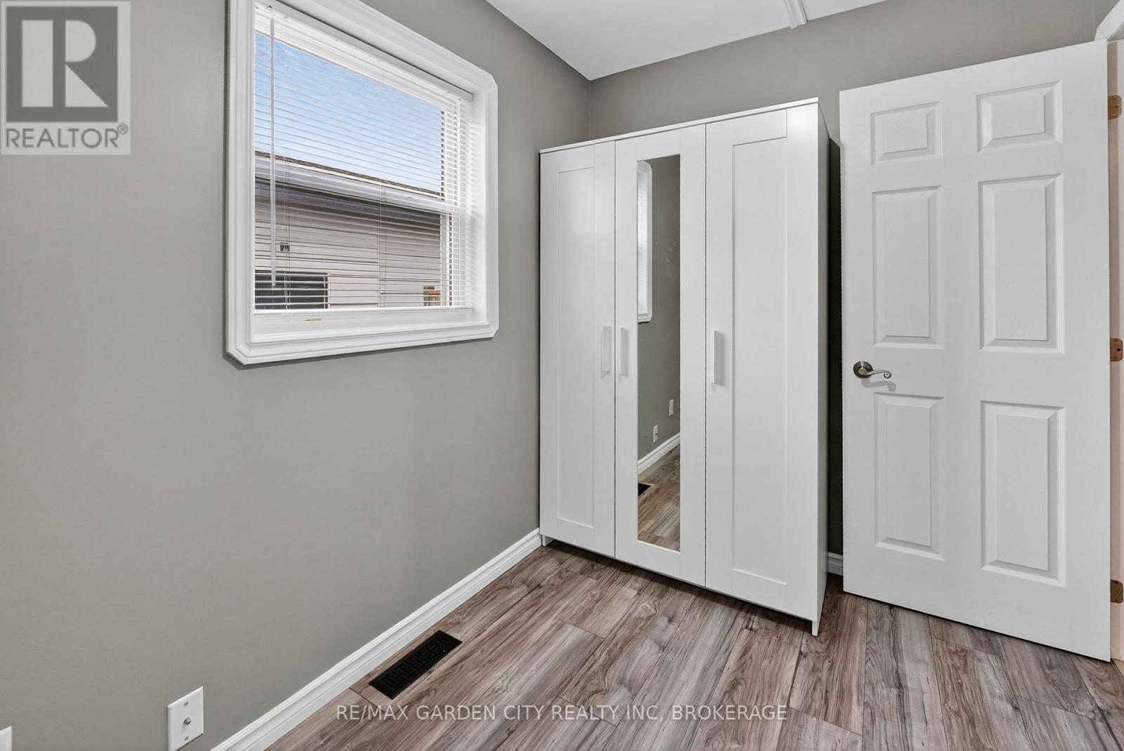 210 Wright Street, Welland, Ontario  L3B 2K3 - Photo 15 - X12520402