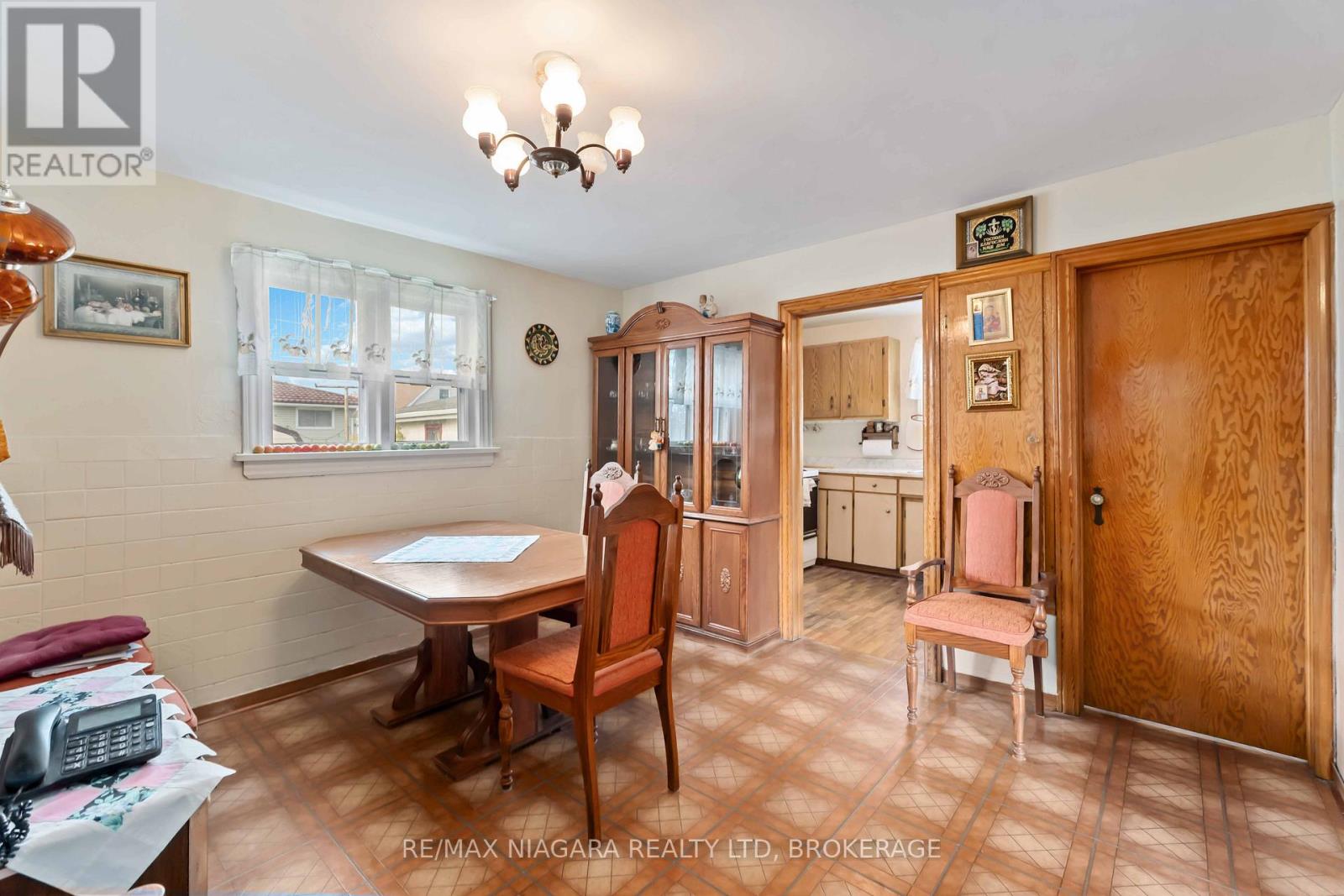 506 Harriet Street, Welland, Ontario  L3B 2J1 - Photo 11 - X12520424