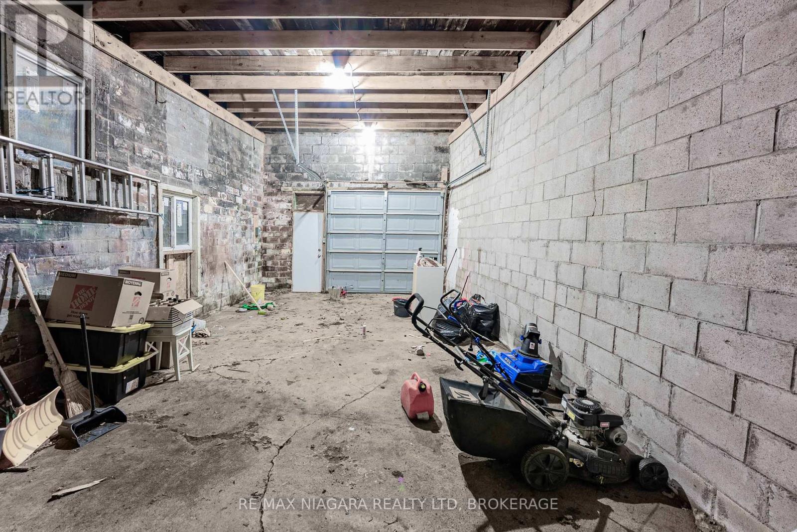 39 Carleton Street N, Thorold, Ontario  L2V 2A6 - Photo 36 - X12521316