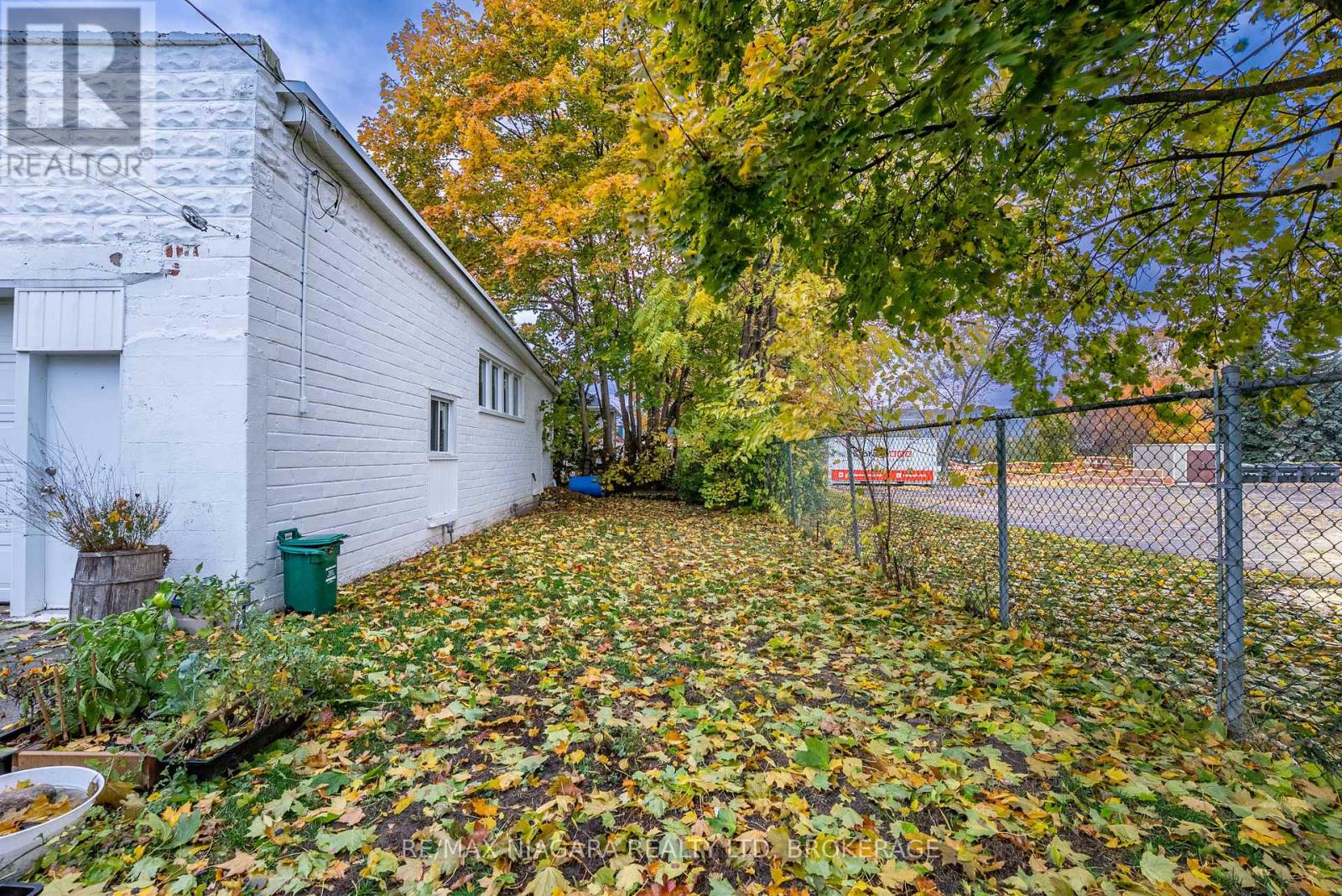 Upper - 39 Carleton Street N, Thorold, Ontario  L2V 2A6 - Photo 21 - X12521320