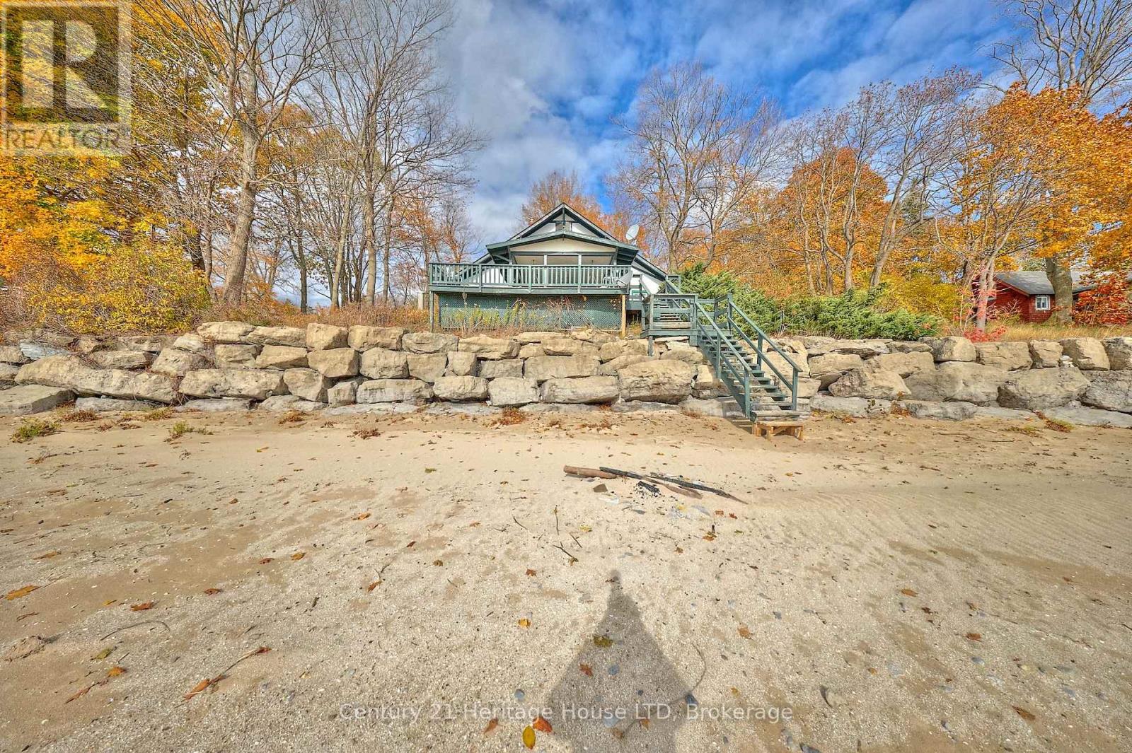 1033 Firelane 1 Road, Port Colborne, Ontario  L3K 5V3 - Photo 5 - X12523836