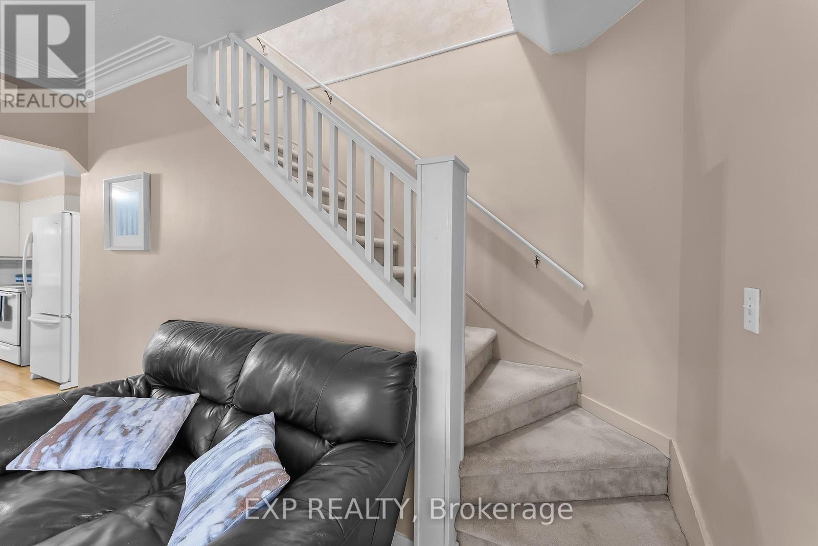 67 Pine Street S, Thorold, Ontario  L2V 3L6 - Photo 19 - X12524348