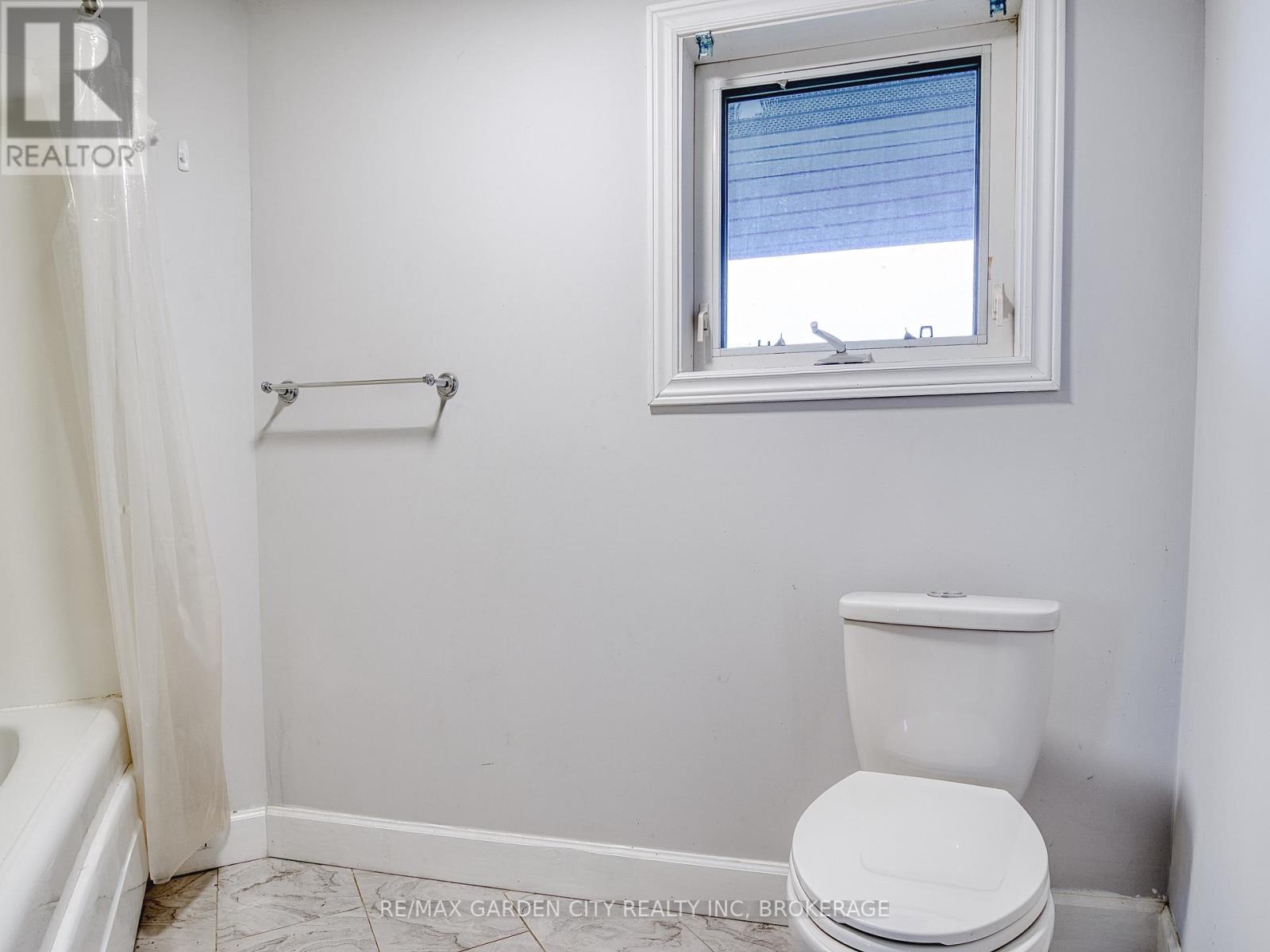 33260 Pettit Road, Wainfleet, Ontario  L0S 1V0 - Photo 15 - X12524788